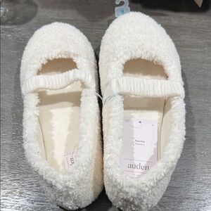 Auden Plush Cream Slippers shoes